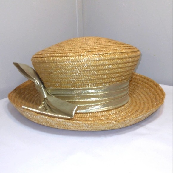 NWOT Adorable Summer 100% Straw 👒 with gold Bow accent - Picture 7 of 12